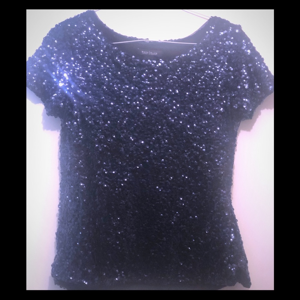 WHITE HOUSE BLACK MARKET NAVY BLUE SEQUIN TOP